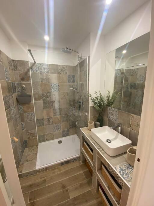 Beau T3 Proche Base Navale Et Ecoles Superieures Toulon Exterior foto
